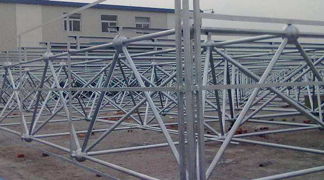 太仓概述螺栓球网架对选材方面的4个基本要求